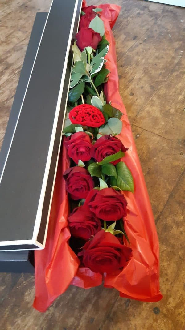 Box of Love (12 Red Roses) 1